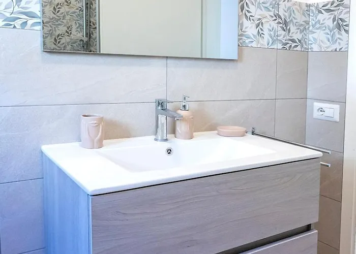 N271 - Numana, Nuovo Trilocale In Centro Numana