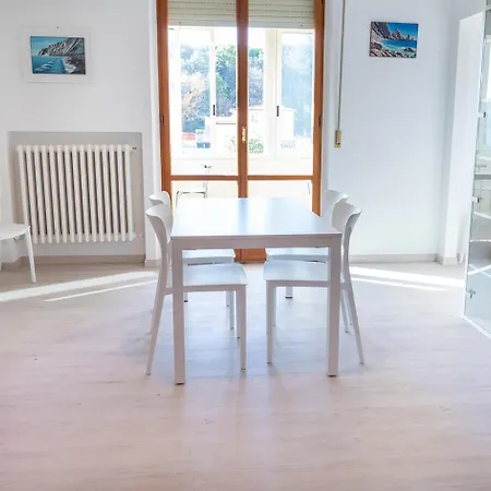 N271 - Numana, Nuovo Trilocale In Centro Appartamento Numana